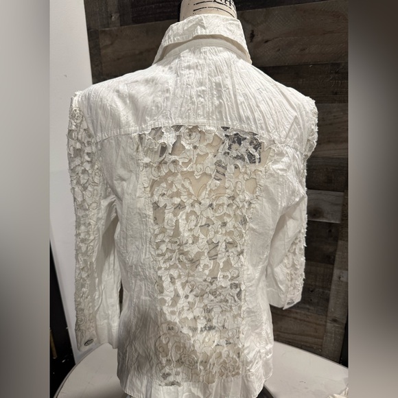 NWT Chicos | Jean Jacket With Crinkle Lace Detail - Picture 4 of 9